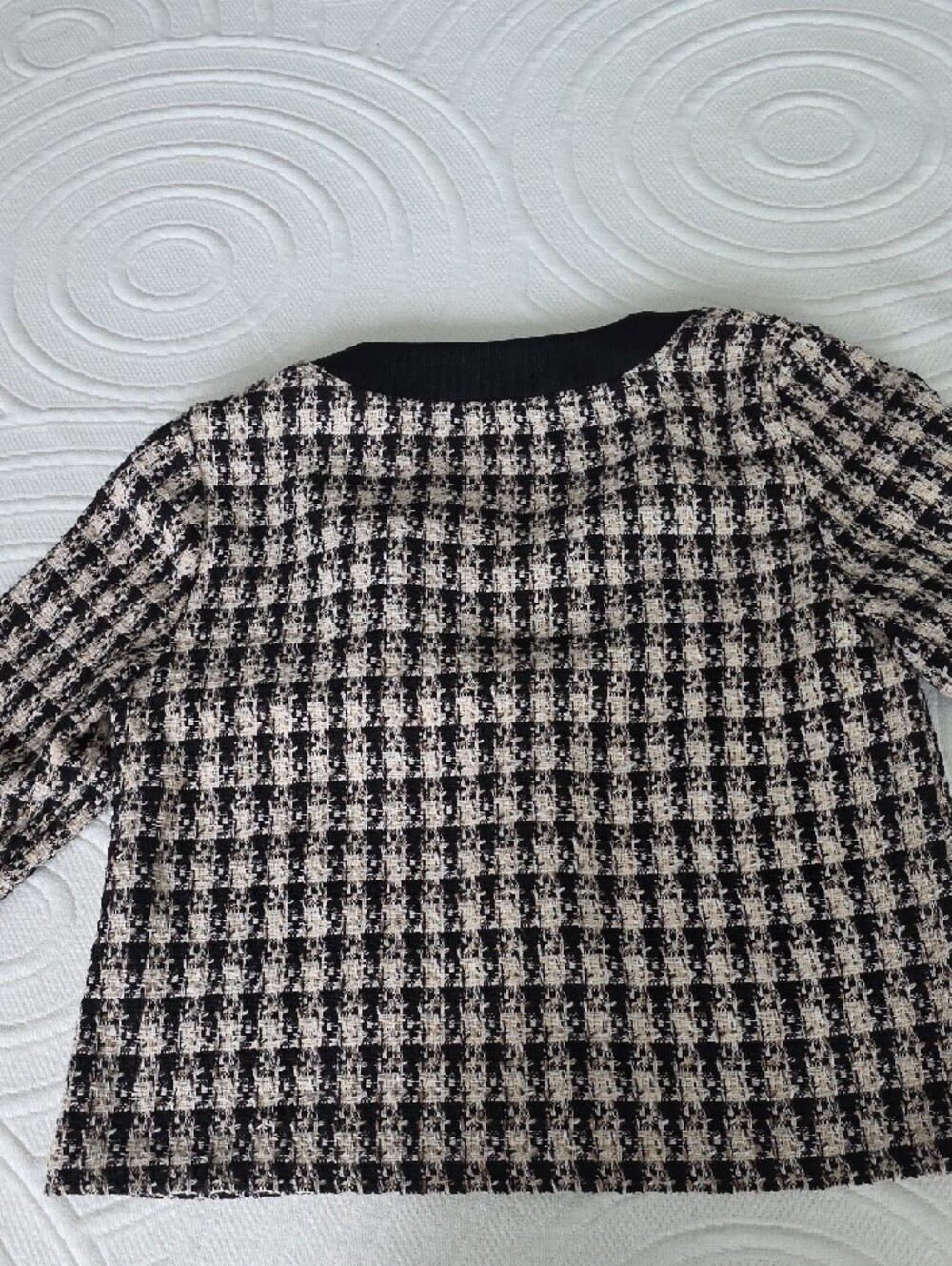 Dex Black and Cream Tweed V-Neck Cardigan with Contrast Trim - Picture 11 of 13